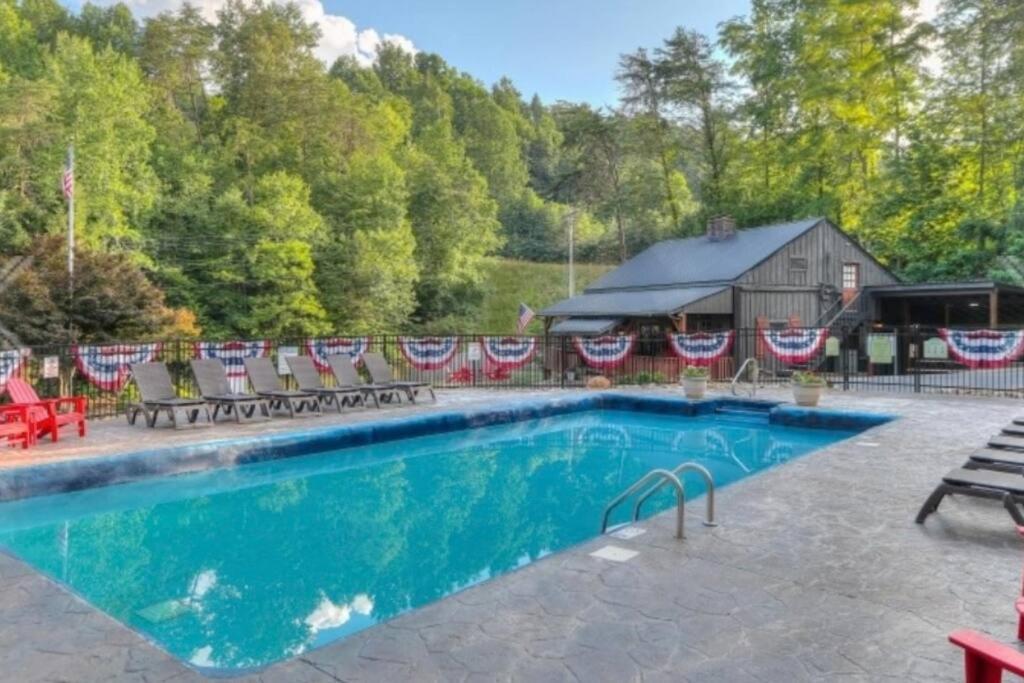 Villa Misty Mountain Sunrise Sevierville Esterno foto